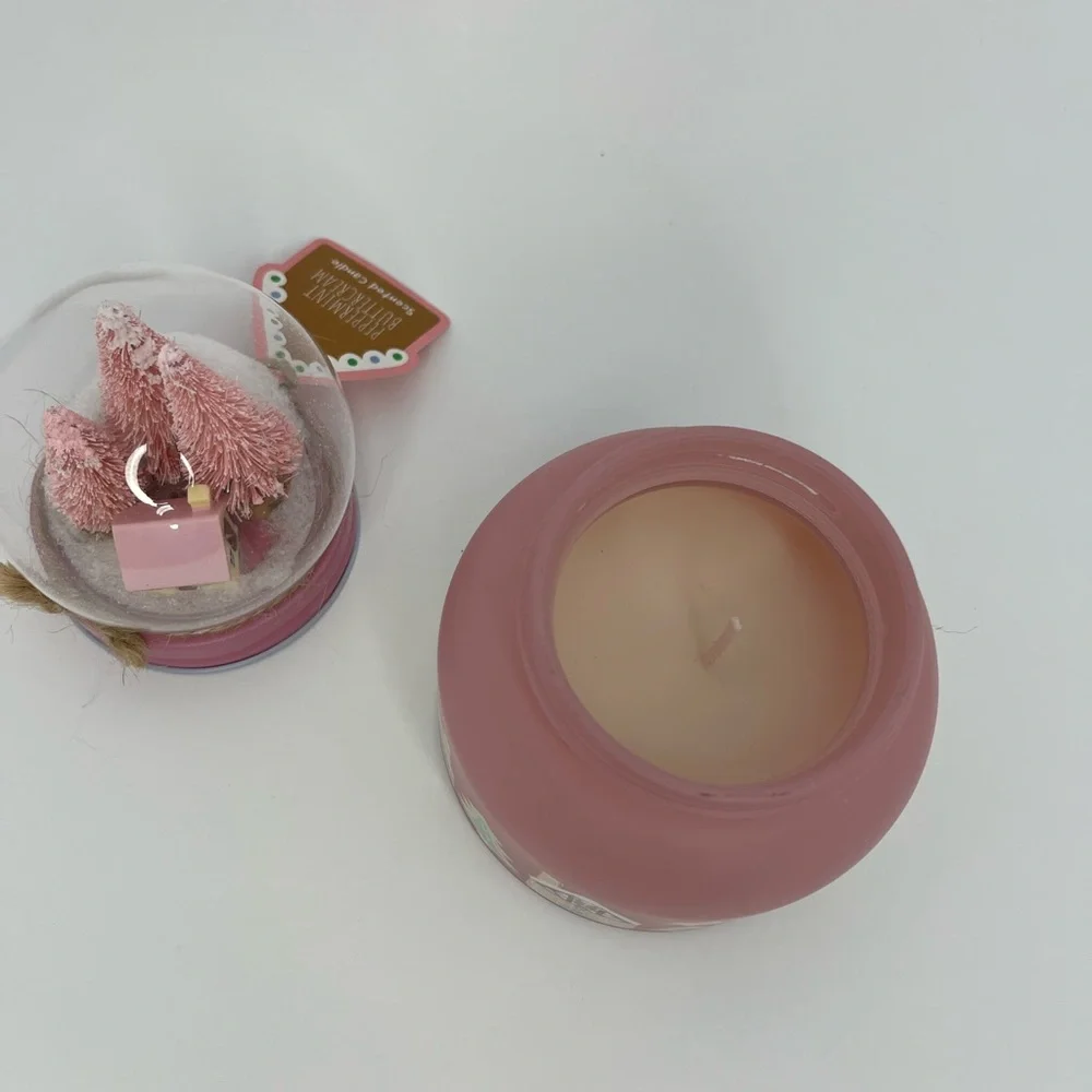 Snow Globe Candle Peppermint Buttercream Limited Edition Christmas Holiday 7.1oz - Picture 7 of 9
